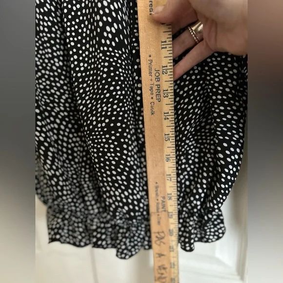 ❤️ 3/$15❤️ Frankie & Missy blouson top - Picture 8 of 11